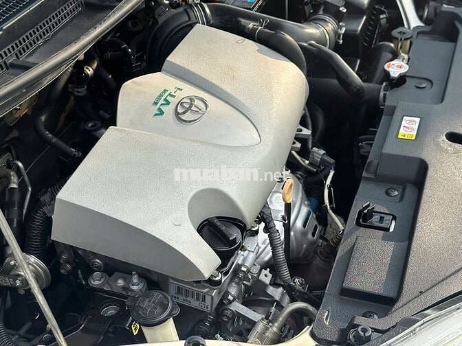 Toyota Vios E 2020 màu vàng cát