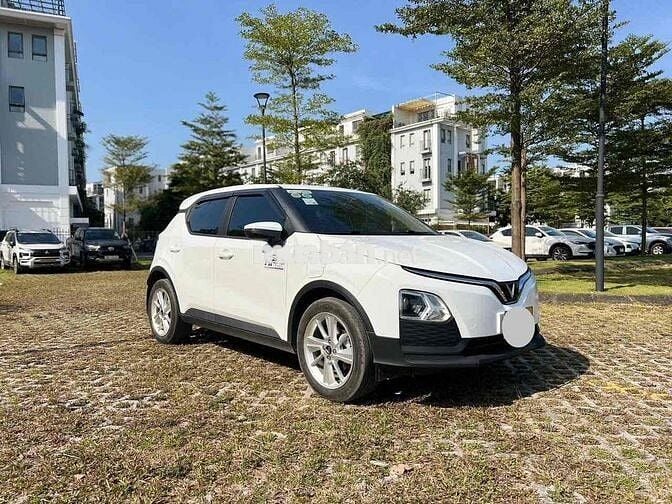 Vinfast VF5 Plus 2025 Trắng 4 vạn km