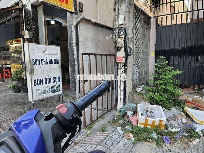 Nhà hẻm gần quốc lộ 22 có sổ hồng Hồ Chí Minh