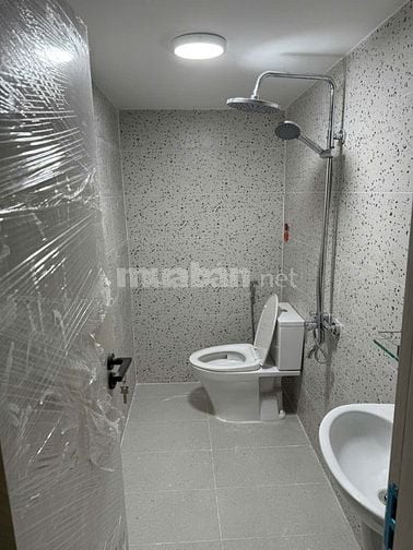 Bán nhà mới Phạm Văn Đồng, nhà có hẻm sau thông ra Nguyễn Thái Sơn