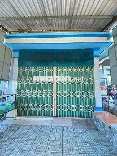 Nhà có gác lửng ngay cổng sau KDL Đại Nam