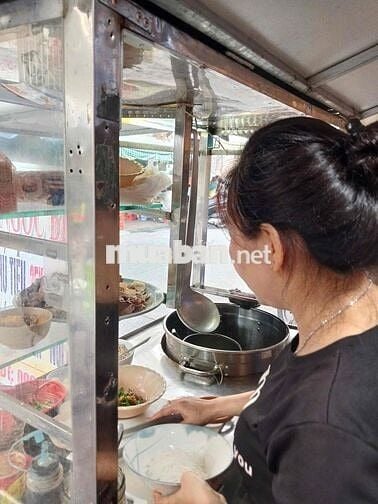 CẦN SANG NHƯỢNG MẶT BẰNG QUÁN HỦ TIẾU QUẬN 4