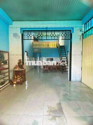 Nhà có gác lửng ngay cổng sau KDL Đại Nam