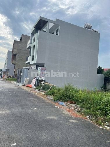 ĐẤT THỦ ĐỨC CHÍNH CHỦ DT: 72,2 M2 FULL THỔ Giá chỉ 4 tỷ 075 CC NGAY