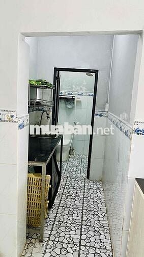 Bán nhà  KP1- thị trấn Hóc Môn