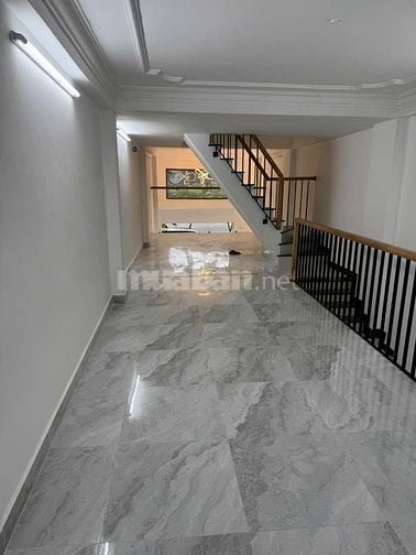 Bán nhà mới Phạm Văn Đồng, nhà có hẻm sau thông ra Nguyễn Thái Sơn