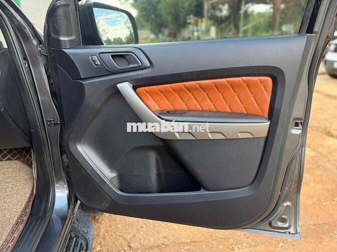Cần bán xe bán tải ford Ranger đời 2019