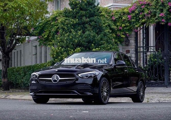 Mercedes C200 Advantgarde 2022 bản Plus V1