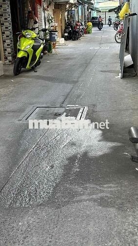 Hot, Chỉ 770tr sở hữu nhà 3 tầng 20m2sd hẻm xe hơi BTân giáp Tân Phú