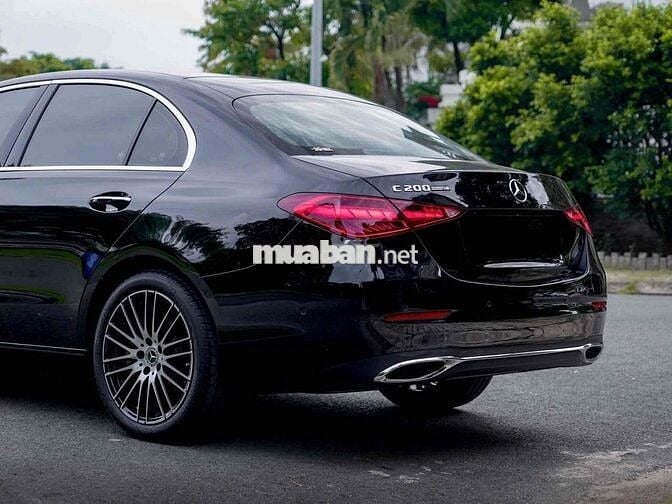 Mercedes C200 Advantgarde 2022 bản Plus V1