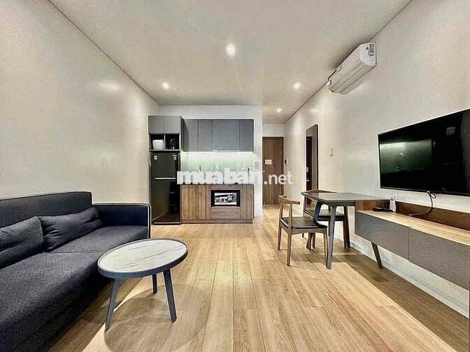 Cho thuê CH mini 1PN ban công, có hồ bơi, tại Hoàng Việt, p4, Tân Bình