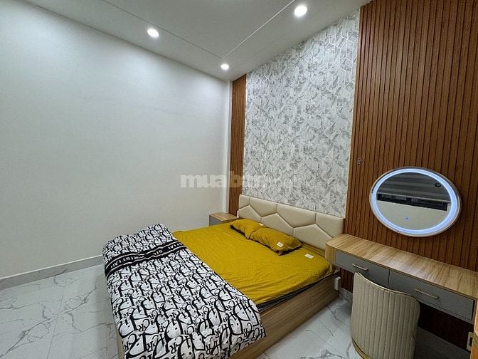 B.thự Mini n.thất c.cấp hẻm xe hơi VF5 khu VIP cách Hoàng Văn Thụ 25m