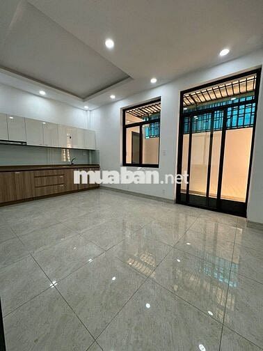 NHÀ ĐƯỜNG HOA! 2B Hoa Sứ , Phú Nhuận. 1 trệt 3 lầu Mới 100%