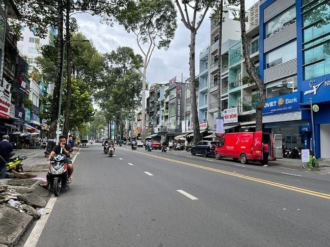 30 Tỷ - Góc 2 MT đường Trần Bình Trọng ,Quận 5 DT 4,5m x 17m, 4 Tầng 