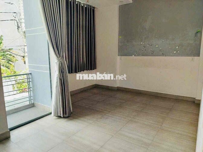 Cho thuê nhà đường xe tải 6x15 trệt lầu 2pn 2wc ngay ngã 3 đông quang