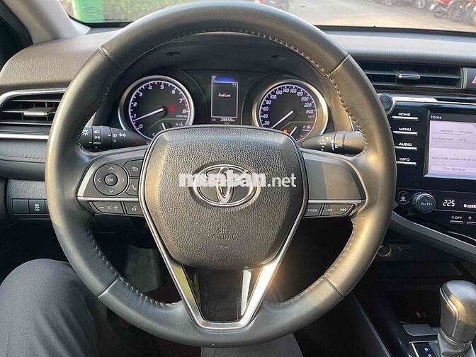 Toyota Camry 2.0G 2019