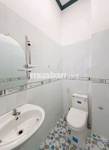 NHÀ TRỆT LẦU - HẺM 381 TRẦN NAM PHÚ