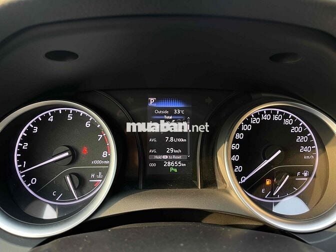 Toyota Camry 2.0G 2019