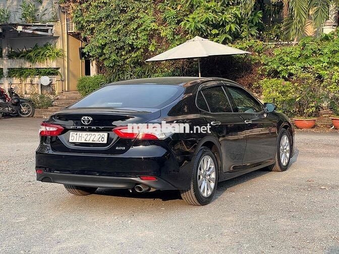 Toyota Camry 2.0G 2019