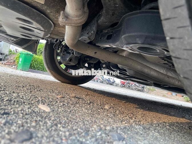 Toyota Camry 2.0G 2019