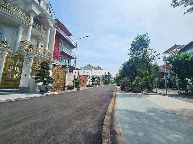 Lô đất đẹp 10m x 16m. View công viên Khu Biệt Thự Phú Nhuận