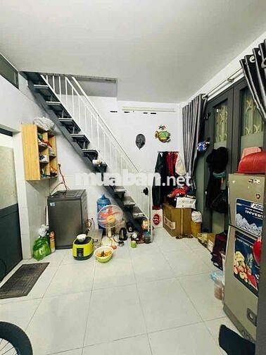 Hot, Bán gấp nhà riêng Huỳnh Văn Chính, Tân Phú, 32m2, 2 tầng, hxh, 2t