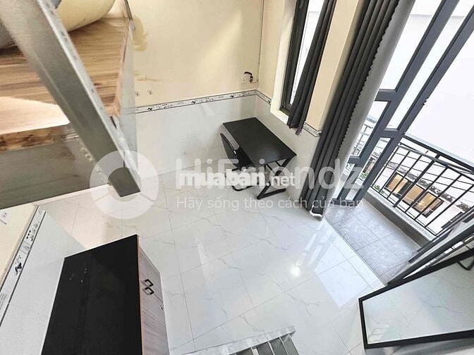 Phòng trọ giá rẻ, có cửa sổ trời đón nắng. Đi bộ qua ĐH Công Thương