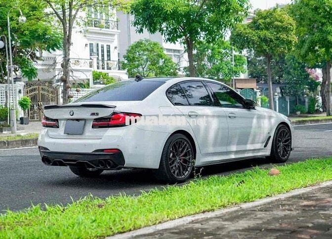 BMW 5 Series 2022 520i M Sport - 38000 km