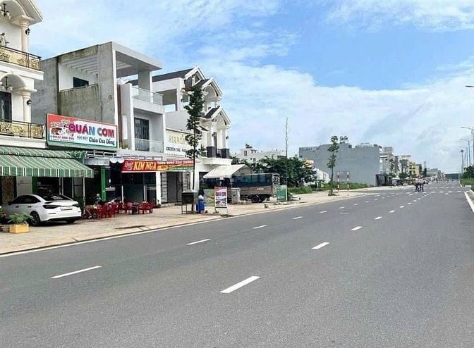 Bán nhanh lô đất mặt tiền Vành Đai 4 - Sổ Sẵn - Giá chỉ 1tỷ9