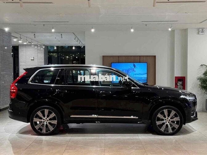 Volvo XC90 Plug-in Hybrid Giảm Giá Khủng Cuối Năm