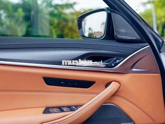 BMW 5 Series 2022 520i M Sport - 38000 km