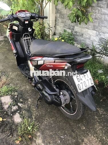 Yamaha novo 5 Fi 125 phân khối màu đỏ