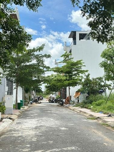 Bán đất sổ đỏ KDC 1181 Lê Văn Lương,Phước Kiển , Nhà Bè ,5x18.6,8 Tỷ