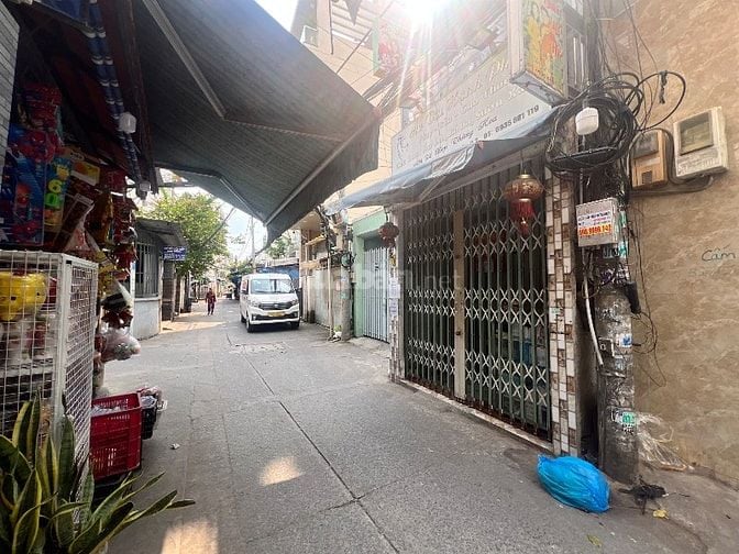 Bán căn nhà hẻm xe hơi 88 đường nguyễn văn quỳ quận 7