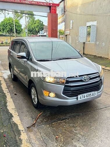 Bán xe innova 2017 MT rất đẹp