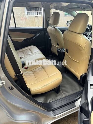 Bán xe innova 2017 MT rất đẹp