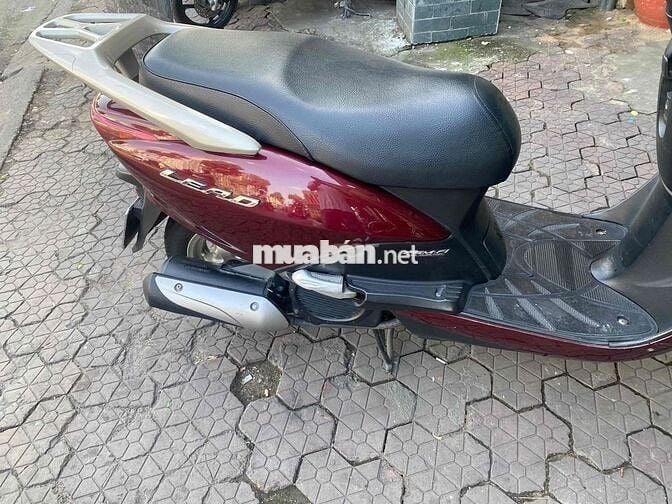 Honda Lead màu Đỏ mận. mâm sao biển