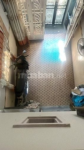 Nhà 4 tầng nở hậu L 7.2m 2 mặt hẻm thông Ba Đình P8Q8. Giá: 8.5 tỷ