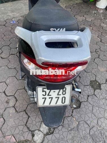 SYM Attila Đen biển đẹp