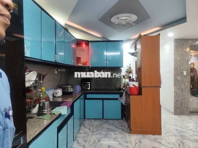 Căn nhà góc khủng diện tích sàn gần 500m2,mặt tiền Lê Tấn Bê, Bình Tân