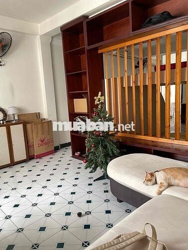 [Q4] TÌM NỮ Ở GHÉP CHUNG CƯ 50m2