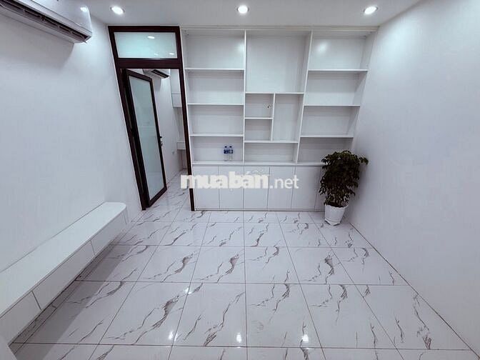 Mặt ngõ kinh doanh Trường Chinh, MT 5m, ô tô đỗ cửa, 20m ra ngã tư