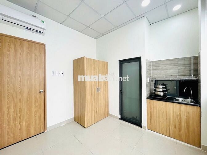 KHAI TRƯƠNG PHÒNG CỬA SỔ GẦN NHÀ GA T3 - ETOWN