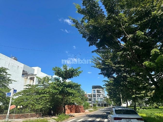 Lô góc Hoà Xuân, Đà Nẵng - 2MT đường Thanh Lương 24 và Phạm Xuân Ẩn