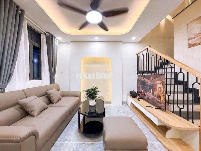 PHÚ NHUẬN
NHÀ 3 TẦNG MỚI KENG – GẦN MẶT TIỀN – NGANG 6M – 40M²