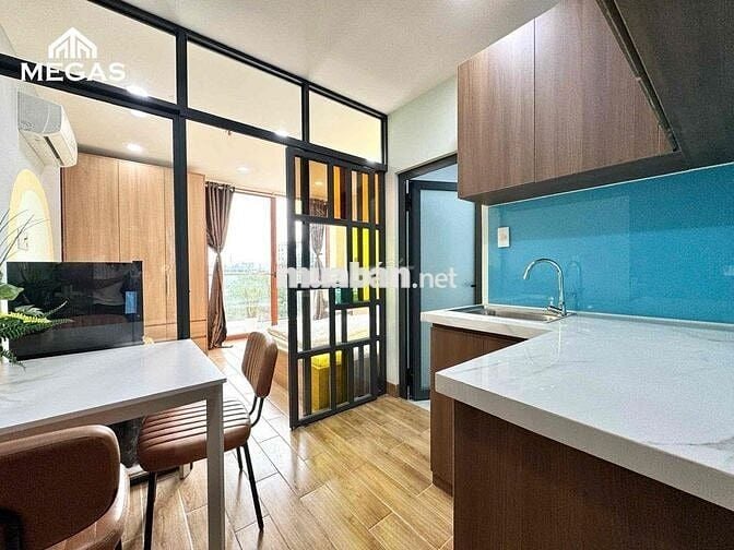 Căn Hộ 1 Phòng Ngủ Ban Công Mới, MÁY GIẶT RIÊNG Ngay Nguyễn Văn Quá