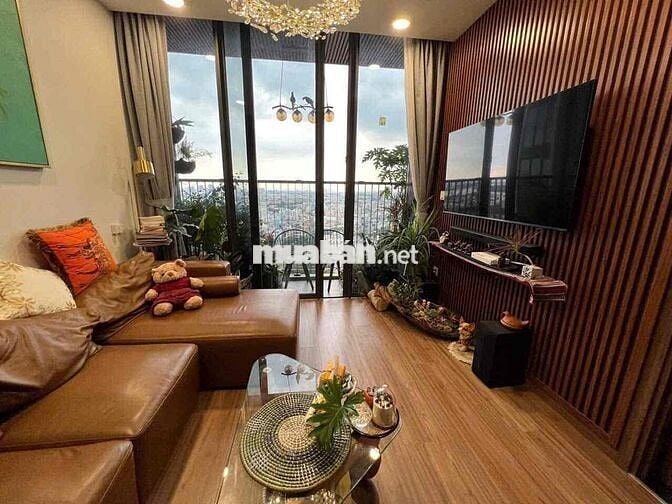 Em cần cho thuê nhanh CH Eco Green 2PN FULL NT giá 15 triệu. LH E Phi