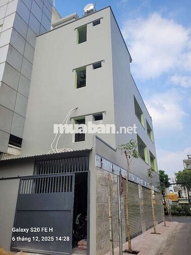 🧣Cho thuê tòa nhà 2Mặt tiền DT 6,5X20 Có than máy