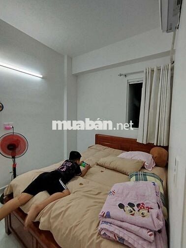 Cho thuê căn hộ Lê Thành Tân Tạo, Bình Tân nhiều nội thất giá 3tr7.