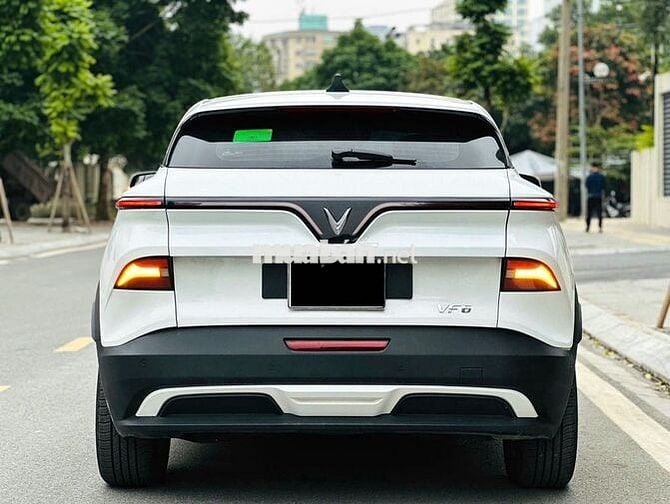 VinFast VF6 ECO 2025 Trắng